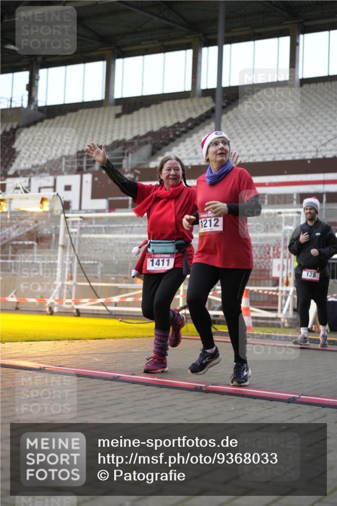 07.12.2025 - St. Pauli X-Mass-Run No. 15 Patografie http://msf.ph/oto/9368033 07.12.2025 11:04:49 Ziel 33, 117, 128, 1212, 1411, 2919, 3719, 4561, 4562, 4563, 4565, 4566, 4567, 4568, 4569, 4570, 4571, 4572, 4573, 4575, 4576, 4577, 4578 meine-sportfotos.de