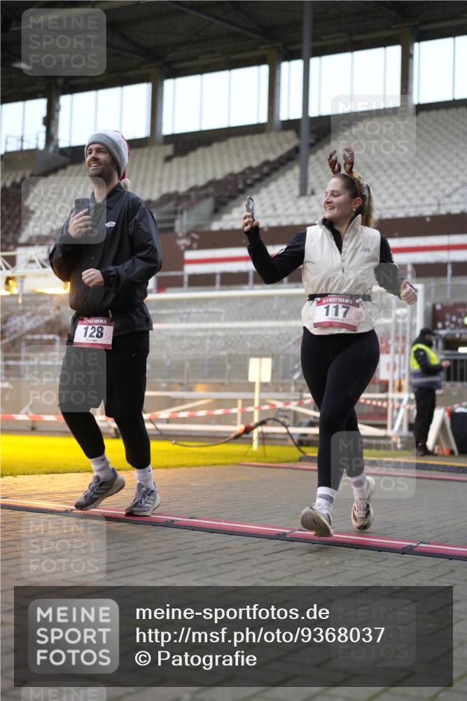 07.12.2025 - St. Pauli X-Mass-Run No. 15 Patografie http://msf.ph/oto/9368037 07.12.2025 11:04:51 Ziel 33, 117, 128, 1212, 1411, 2919, 4561, 4562, 4563, 4565, 4566, 4567, 4568, 4569, 4570, 4571, 4572, 4573, 4575, 4576, 4577, 4578 meine-sportfotos.de