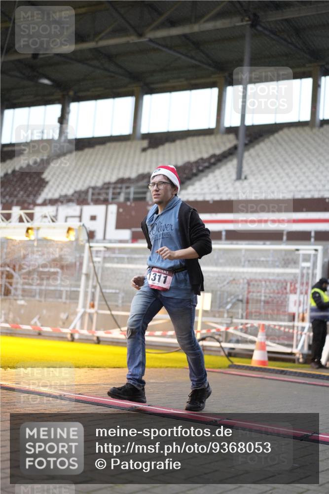 07.12.2025 - St. Pauli X-Mass-Run No. 15 Patografie http://msf.ph/oto/9368053 07.12.2025 11:05:20 Ziel 434, 1311, 1492, 1600, 1630 meine-sportfotos.de