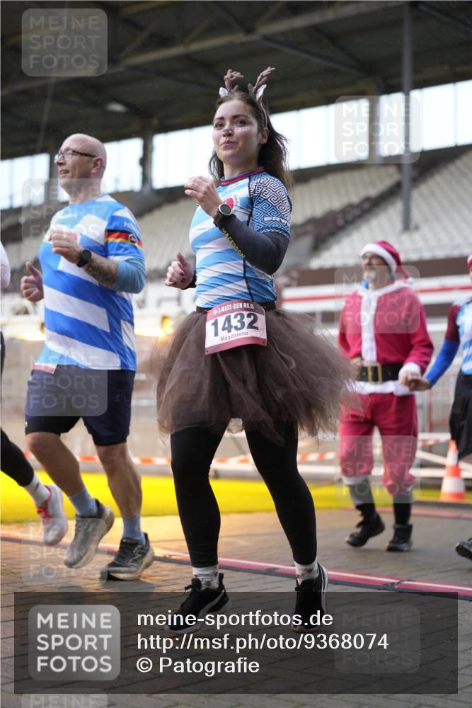 07.12.2025 - St. Pauli X-Mass-Run No. 15 Patografie http://msf.ph/oto/9368074 07.12.2025 11:05:44 Ziel 199, 831, 924, 925, 927, 929, 932, 973, 1046, 1049, 1092, 1196, 1208, 1428, 1432, 1608, 1840, 1841, 2006, 2254, 2884, 3272, 3278 meine-sportfotos.de