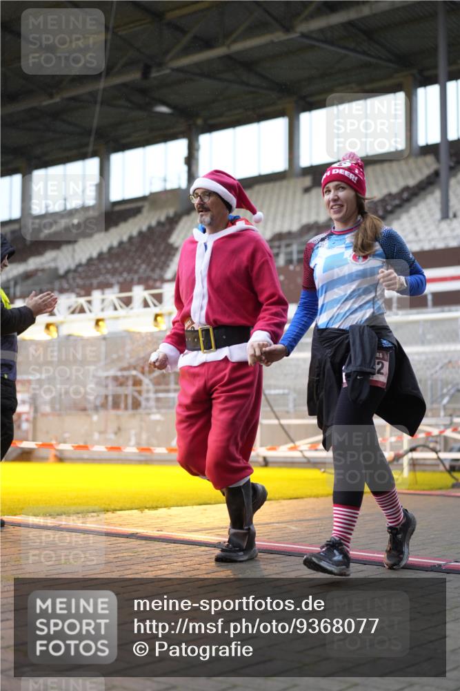 07.12.2025 - St. Pauli X-Mass-Run No. 15 Patografie http://msf.ph/oto/9368077 07.12.2025 11:05:45 Ziel 199, 298, 831, 924, 925, 927, 929, 932, 973, 1046, 1049, 1092, 1196, 1208, 1428, 1432, 1608, 1840, 1841, 2006, 2254, 2884, 3272, 3278 meine-sportfotos.de