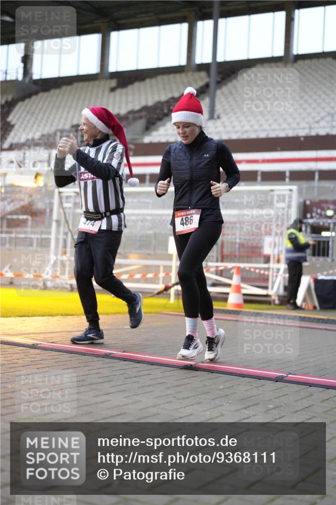07.12.2025 - St. Pauli X-Mass-Run No. 15 Patografie http://msf.ph/oto/9368111 07.12.2025 11:06:13 Ziel 204, 402, 403, 414, 474, 486, 556, 854, 858, 878, 920, 1223, 1229, 1287, 1403, 1429, 1430, 1442, 2245, 4579, 4581, 4583, 4585, 4587 meine-sportfotos.de
