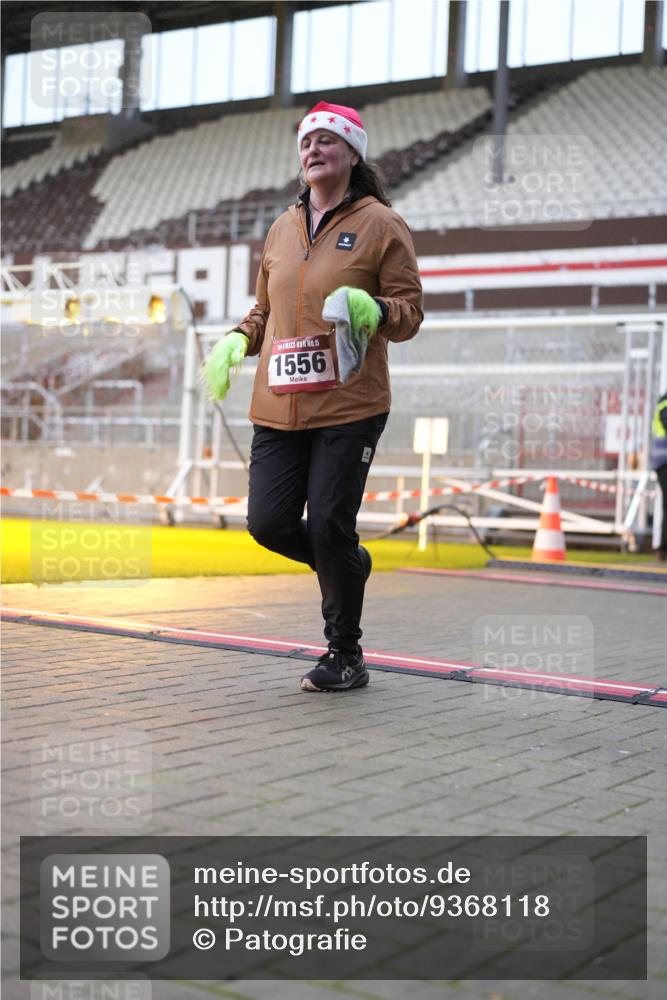 07.12.2025 - St. Pauli X-Mass-Run No. 15 Patografie http://msf.ph/oto/9368118 07.12.2025 11:06:27 Ziel 474, 486, 565, 1285, 1286, 1440, 1442, 1556, 1564 meine-sportfotos.de