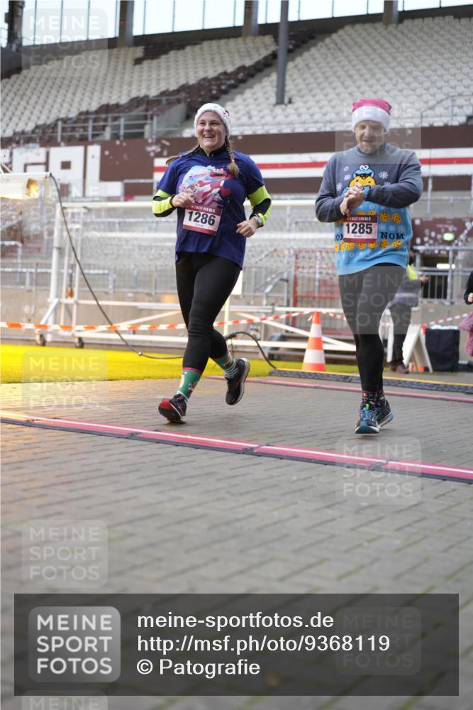 07.12.2025 - St. Pauli X-Mass-Run No. 15 Patografie http://msf.ph/oto/9368119 07.12.2025 11:06:29 Ziel 359, 382, 565, 1285, 1286, 1440, 1442, 1556, 1564 meine-sportfotos.de