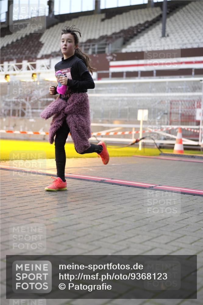 07.12.2025 - St. Pauli X-Mass-Run No. 15 Patografie http://msf.ph/oto/9368123 07.12.2025 11:06:31 Ziel 359, 382, 565, 1285, 1286, 1440, 1442, 1556, 1564 meine-sportfotos.de