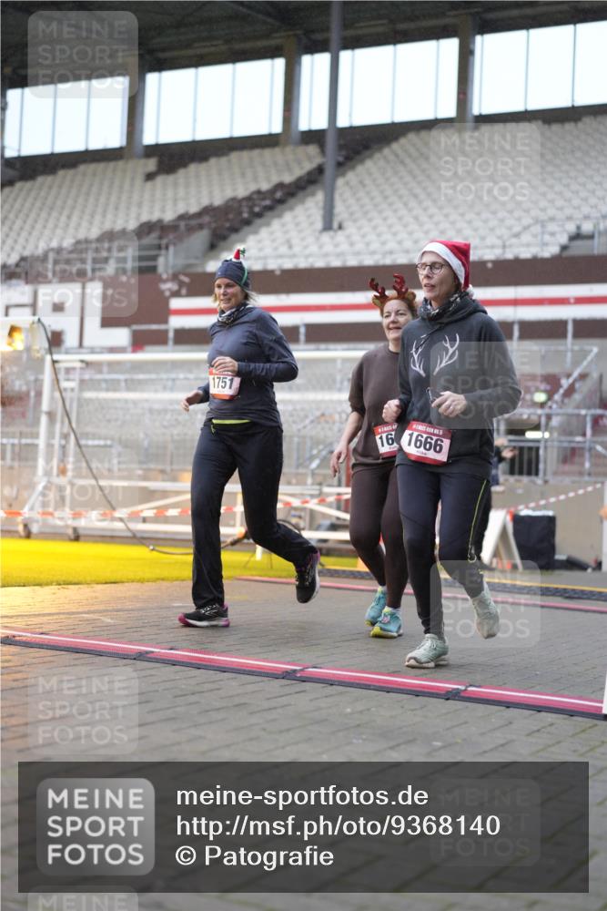 07.12.2025 - St. Pauli X-Mass-Run No. 15 Patografie http://msf.ph/oto/9368140 07.12.2025 11:06:55 Ziel 595, 1462, 1469, 1634, 1666, 1751, 1861 meine-sportfotos.de