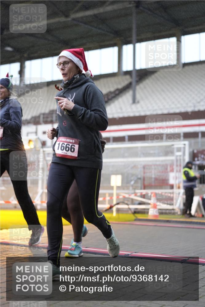 07.12.2025 - St. Pauli X-Mass-Run No. 15 Patografie http://msf.ph/oto/9368142 07.12.2025 11:06:56 Ziel 595, 1462, 1469, 1634, 1666, 1751, 1861, 1862 meine-sportfotos.de