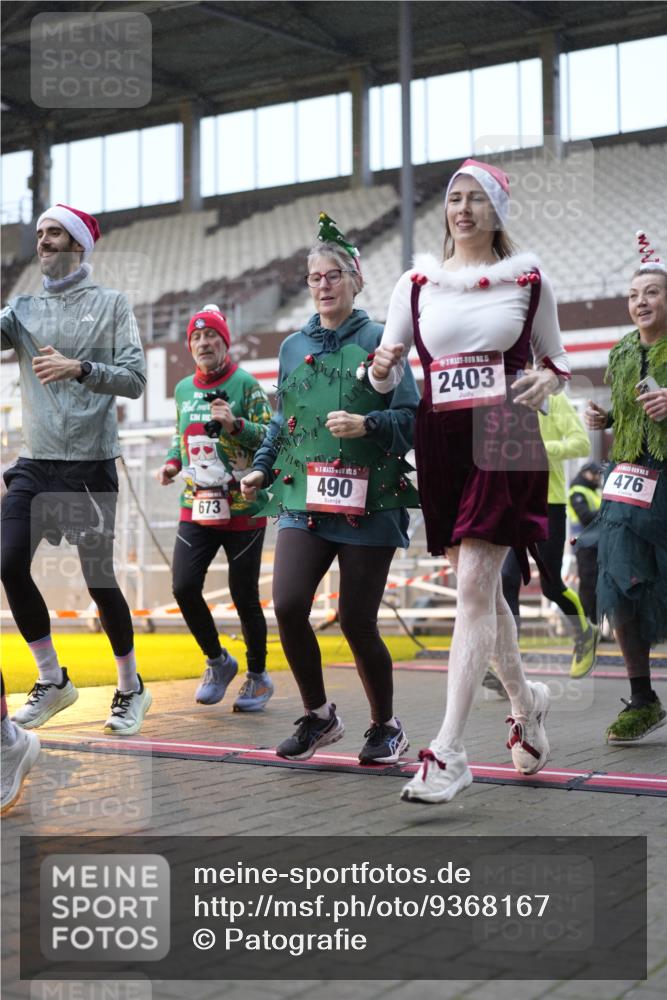 07.12.2025 - St. Pauli X-Mass-Run No. 15 Patografie http://msf.ph/oto/9368167 07.12.2025 11:07:16 Ziel 281, 342, 344, 476, 490, 591, 596, 603, 621, 622, 673, 688, 781, 1202, 1206, 1233, 1585, 1587, 1862, 2403, 5008 meine-sportfotos.de