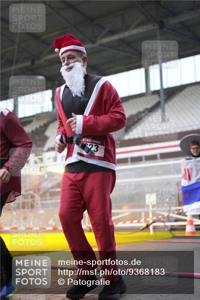 07.12.2025 - St. Pauli X-Mass-Run No. 15 Patografie http://msf.ph/oto/9368183 07.12.2025 11:07:33 Ziel 77, 315, 332, 377, 389, 397, 623, 1235, 1509, 1824, 1866, 1910, 2693, 5008 meine-sportfotos.de