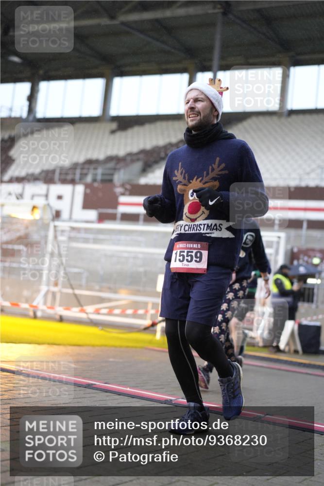 07.12.2025 - St. Pauli X-Mass-Run No. 15 Patografie http://msf.ph/oto/9368230 07.12.2025 11:08:08 Ziel 100, 629, 635, 653, 1078, 1170, 1226, 1230, 1249, 1342, 1355, 1520, 1525, 1559, 1560, 1596, 1809, 1810, 4798, 4815 meine-sportfotos.de