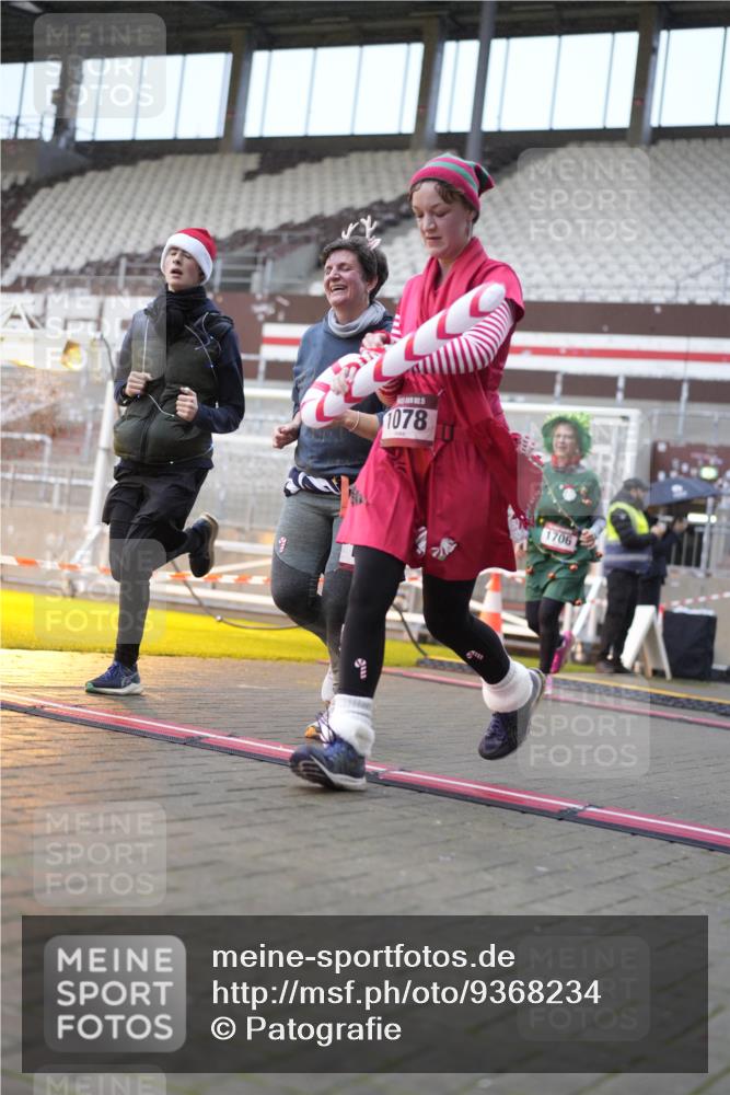 07.12.2025 - St. Pauli X-Mass-Run No. 15 Patografie http://msf.ph/oto/9368234 07.12.2025 11:08:13 Ziel 100, 396, 446, 629, 635, 758, 1078, 1170, 1559, 1560, 1596, 1706 meine-sportfotos.de