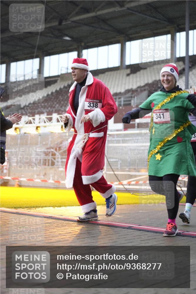07.12.2025 - St. Pauli X-Mass-Run No. 15 Patografie http://msf.ph/oto/9368277 07.12.2025 11:08:52 Ziel 335, 338, 341, 495, 496, 619, 1136, 1138, 1140, 1205, 1211, 1464, 1502, 1511, 2070, 2879, 2898, 4471 meine-sportfotos.de