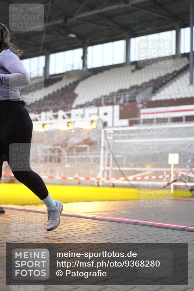 07.12.2025 - St. Pauli X-Mass-Run No. 15 Patografie http://msf.ph/oto/9368280 07.12.2025 11:08:53 Ziel 335, 338, 341, 495, 496, 619, 1136, 1138, 1140, 1205, 1211, 1502, 1511, 2070, 2879, 2898 meine-sportfotos.de