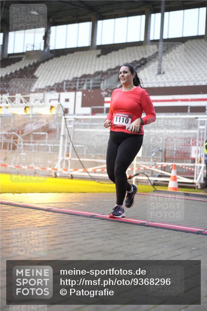 07.12.2025 - St. Pauli X-Mass-Run No. 15 Patografie http://msf.ph/oto/9368296 07.12.2025 11:09:11 Ziel 44, 51, 558, 1110, 1136, 1138, 1140, 1260, 1574 meine-sportfotos.de