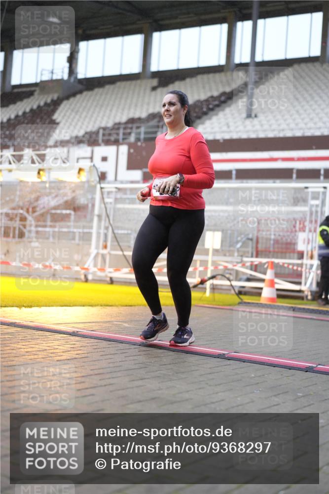 07.12.2025 - St. Pauli X-Mass-Run No. 15 Patografie http://msf.ph/oto/9368297 07.12.2025 11:09:12 Ziel 44, 51, 558, 1110, 1136, 1138, 1140, 1260, 1574 meine-sportfotos.de