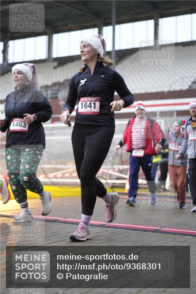 07.12.2025 - St. Pauli X-Mass-Run No. 15 Patografie http://msf.ph/oto/9368301 07.12.2025 11:09:20 Ziel 44, 51, 266, 558, 971, 1084, 1110, 1260, 1463, 1477, 1641, 1851, 1870, 1945, 1974, 2042, 3151 meine-sportfotos.de