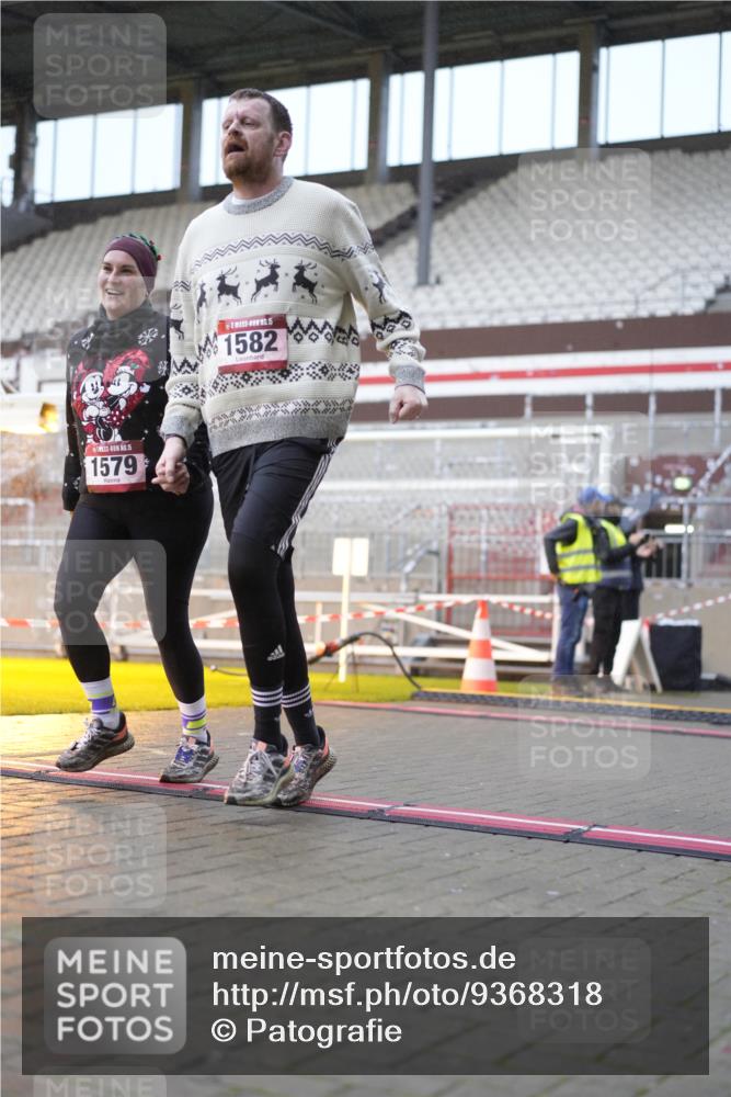 07.12.2025 - St. Pauli X-Mass-Run No. 15 Patografie http://msf.ph/oto/9368318 07.12.2025 11:09:31 Ziel 59, 66, 266, 330, 971, 1084, 1463, 1477, 1579, 1582, 1641, 1851, 1870, 1945, 1974, 2042, 3151, 4190, 4191 meine-sportfotos.de