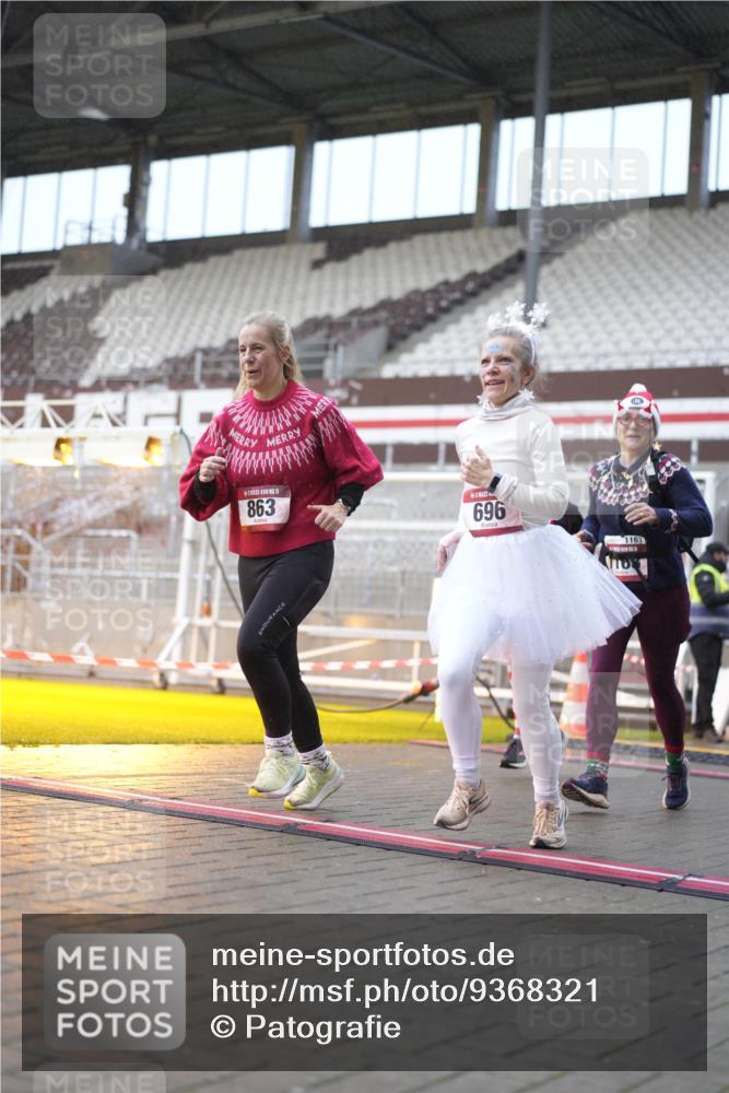 07.12.2025 - St. Pauli X-Mass-Run No. 15 Patografie http://msf.ph/oto/9368321 07.12.2025 11:09:45 Ziel 696, 720, 737, 814, 863, 1157, 1163, 1579, 1582 meine-sportfotos.de