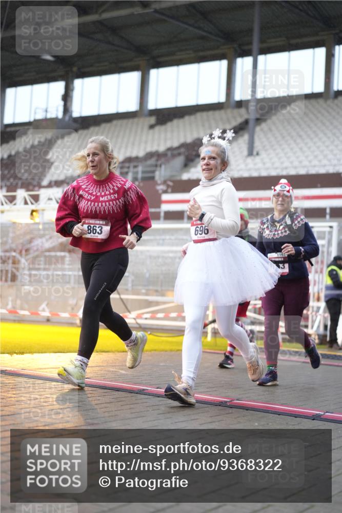 07.12.2025 - St. Pauli X-Mass-Run No. 15 Patografie http://msf.ph/oto/9368322 07.12.2025 11:09:45 Ziel 696, 720, 737, 814, 863, 1157, 1163, 1579, 1582 meine-sportfotos.de