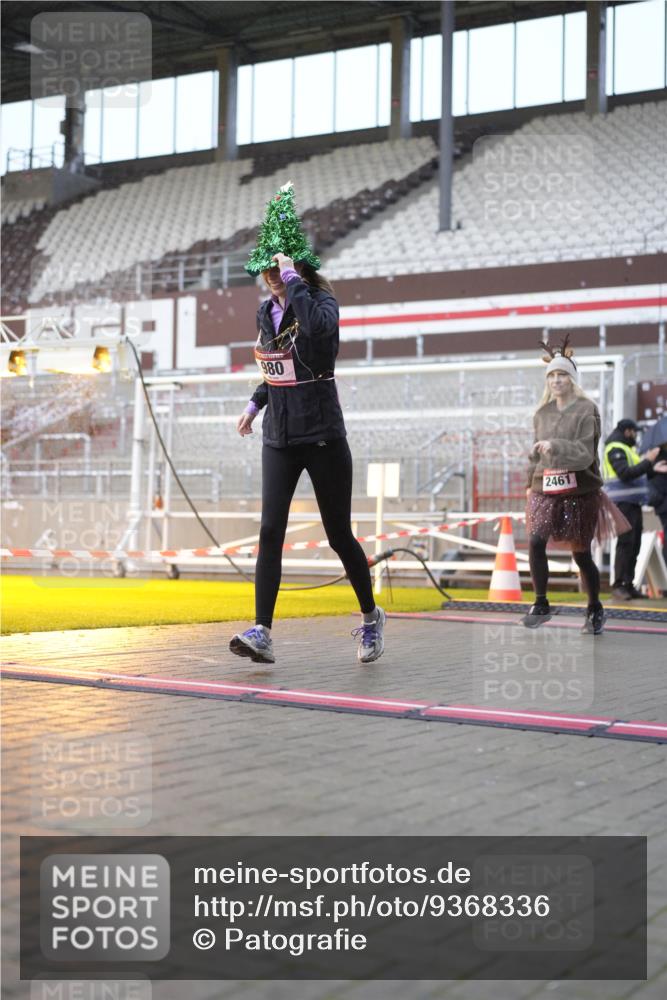 07.12.2025 - St. Pauli X-Mass-Run No. 15 Patografie http://msf.ph/oto/9368336 07.12.2025 11:10:14 Ziel 42, 53, 980, 1298, 1299, 1697, 1739, 1740, 2371 meine-sportfotos.de
