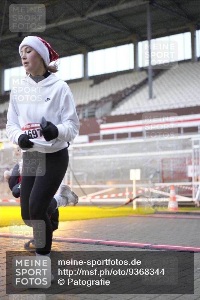 07.12.2025 - St. Pauli X-Mass-Run No. 15 Patografie http://msf.ph/oto/9368344 07.12.2025 11:10:17 Ziel 42, 53, 980, 1298, 1299, 1398, 1694, 1697, 1739, 1740, 2371 meine-sportfotos.de