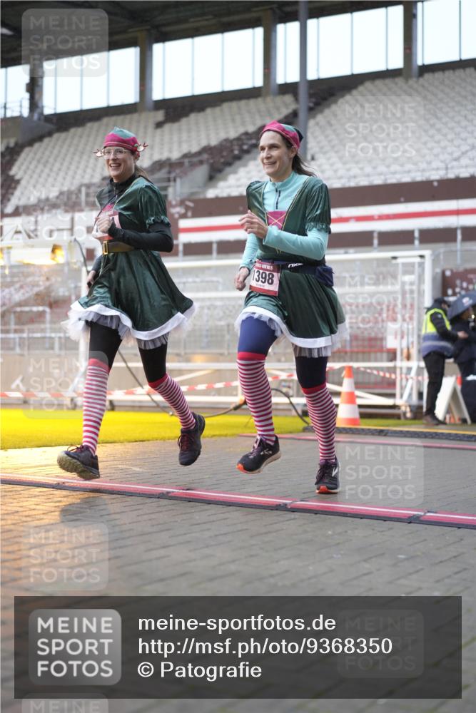07.12.2025 - St. Pauli X-Mass-Run No. 15 Patografie http://msf.ph/oto/9368350 07.12.2025 11:10:20 Ziel 42, 53, 980, 1298, 1299, 1398, 1694, 1697, 1739, 1740, 2371 meine-sportfotos.de