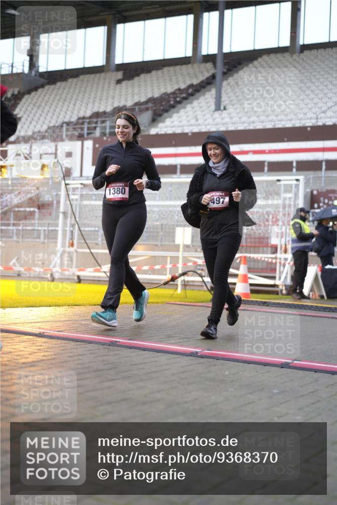 07.12.2025 - St. Pauli X-Mass-Run No. 15 Patografie http://msf.ph/oto/9368370 07.12.2025 11:10:33 Ziel 29, 30, 31, 49, 122, 134, 745, 1064, 1066, 1380, 1398, 1626, 1692, 1694, 1739, 1740, 3124, 3136 meine-sportfotos.de