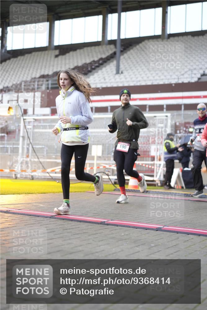 07.12.2025 - St. Pauli X-Mass-Run No. 15 Patografie http://msf.ph/oto/9368414 07.12.2025 11:11:17 Ziel 171, 182, 190, 411, 697, 698, 777, 787, 788, 812, 815, 817, 832, 841, 909, 1145, 1146, 1147, 1309, 1519, 1557, 1565, 1568, 1619, 1707, 1770, 2258, 2742, 4801, 4805, 4806, 4810, 4813, 5005, 5006 meine-sportfotos.de