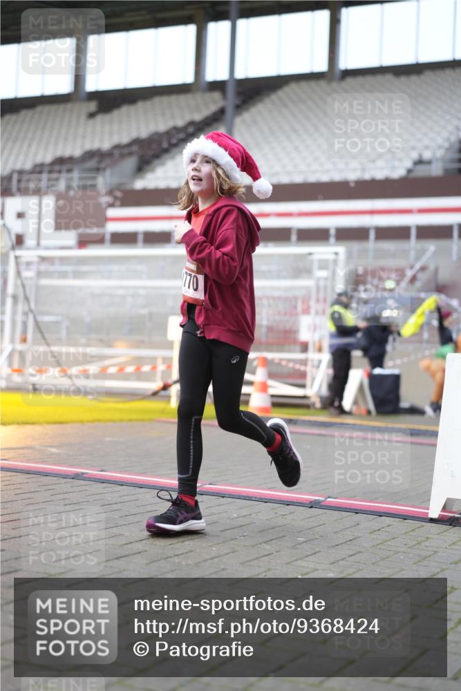 07.12.2025 - St. Pauli X-Mass-Run No. 15 Patografie http://msf.ph/oto/9368424 07.12.2025 11:11:19 Ziel 171, 182, 190, 411, 777, 787, 788, 812, 815, 817, 832, 841, 909, 1145, 1146, 1147, 1309, 1557, 1565, 1568, 1619, 1707, 1770, 2742, 4801, 4805, 4806, 4810, 4813, 5005, 5006 meine-sportfotos.de