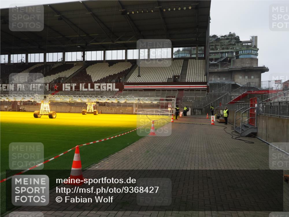 07.12.2025 - St. Pauli X-Mass-Run No. 15 Fabian Wolf http://msf.ph/oto/9368427 07.12.2025 09:50:15 Ziel 1896 meine-sportfotos.de