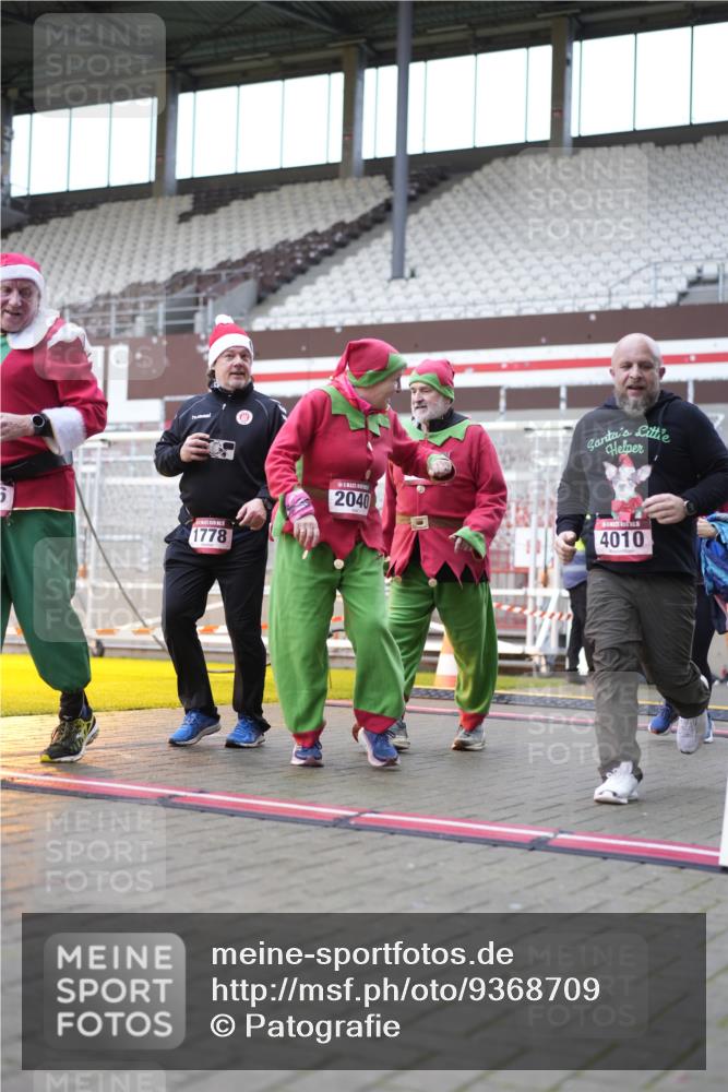 07.12.2025 - St. Pauli X-Mass-Run No. 15 Patografie http://msf.ph/oto/9368709 07.12.2025 11:14:33 Ziel 525, 1776, 1778, 1798, 1804, 1805, 1806, 1807, 2040, 2211, 4010 meine-sportfotos.de