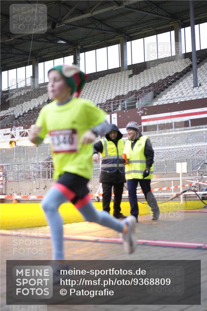 07.12.2025 - St. Pauli X-Mass-Run No. 15 Patografie http://msf.ph/oto/9368809 07.12.2025 11:17:09 Ziel 1122, 1127, 1340, 1531, 1686, 2766 meine-sportfotos.de