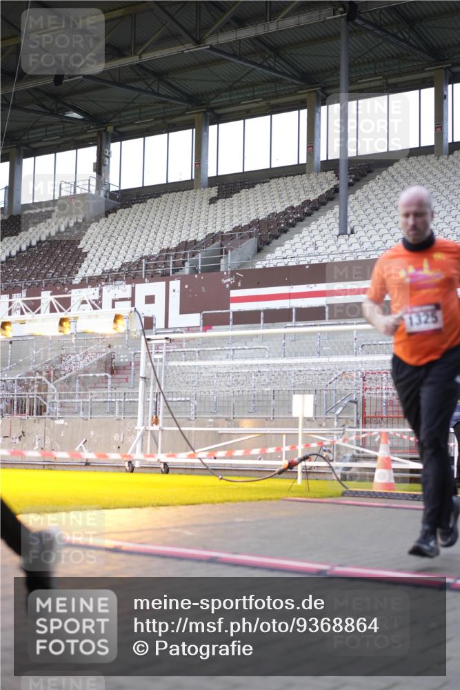 07.12.2025 - St. Pauli X-Mass-Run No. 15 Patografie http://msf.ph/oto/9368864 07.12.2025 11:18:00 Ziel 1325, 1348, 3221, 3327, 4627 meine-sportfotos.de