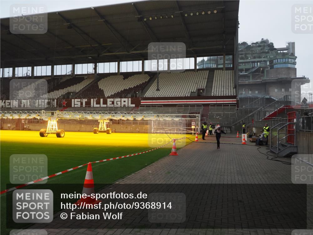 07.12.2025 - St. Pauli X-Mass-Run No. 15 Fabian Wolf http://msf.ph/oto/9368914 07.12.2025 09:56:28 Ziel 1483, 3255 meine-sportfotos.de
