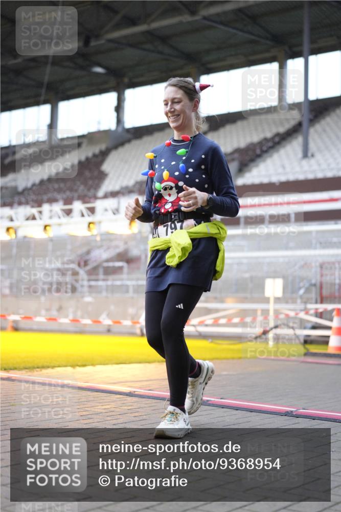 07.12.2025 - St. Pauli X-Mass-Run No. 15 Patografie http://msf.ph/oto/9368954 07.12.2025 11:19:22 Ziel 295, 302, 367, 373, 797, 1563, 2062, 2788, 3205 meine-sportfotos.de