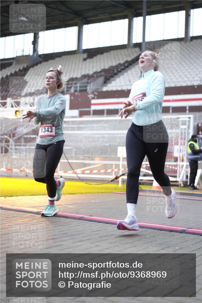 07.12.2025 - St. Pauli X-Mass-Run No. 15 Patografie http://msf.ph/oto/9368969 07.12.2025 11:19:32 Ziel 367, 373, 797, 1336, 1343, 1563, 2062 meine-sportfotos.de