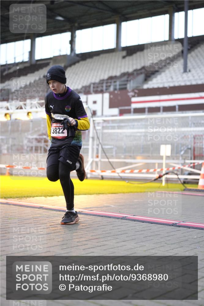 07.12.2025 - St. Pauli X-Mass-Run No. 15 Patografie http://msf.ph/oto/9368980 07.12.2025 11:19:42 Ziel 367, 373, 1336, 1343, 2217, 2581, 2771, 3075, 3160, 3822, 3823 meine-sportfotos.de