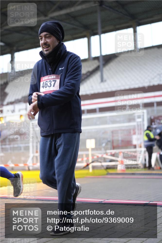 07.12.2025 - St. Pauli X-Mass-Run No. 15 Patografie http://msf.ph/oto/9369009 07.12.2025 11:20:14 Ziel 2577, 2578, 3129, 3157, 3309, 4637 meine-sportfotos.de