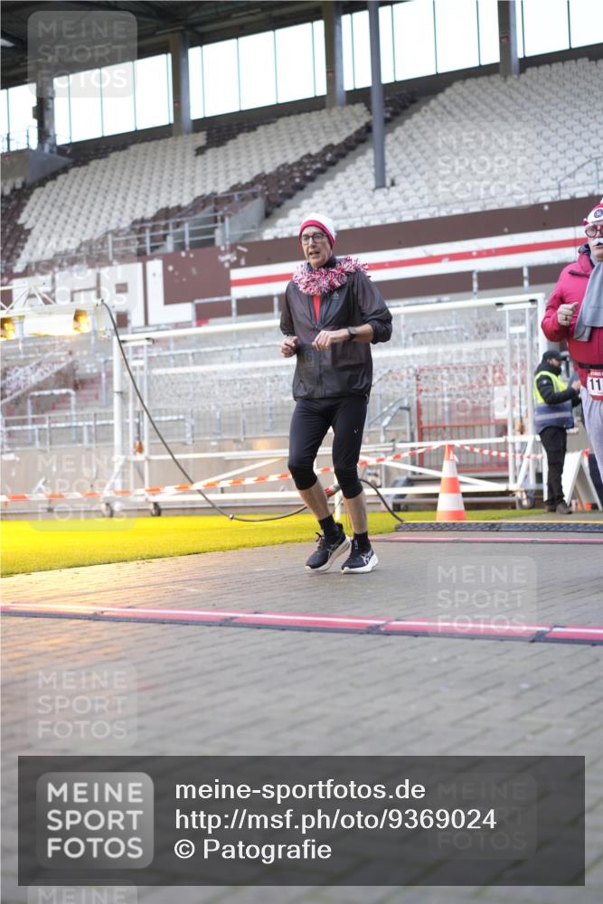 07.12.2025 - St. Pauli X-Mass-Run No. 15 Patografie http://msf.ph/oto/9369024 07.12.2025 11:20:26 Ziel 1020, 1135, 1614, 2132, 2134, 2242, 2305, 3129, 3157, 3309, 4637 meine-sportfotos.de