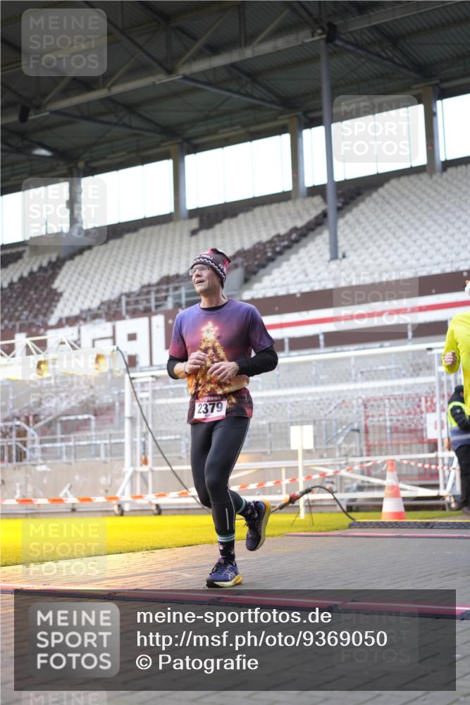 07.12.2025 - St. Pauli X-Mass-Run No. 15 Patografie http://msf.ph/oto/9369050 07.12.2025 11:20:46 Ziel 540, 765, 2379, 2462, 2601, 3037 meine-sportfotos.de