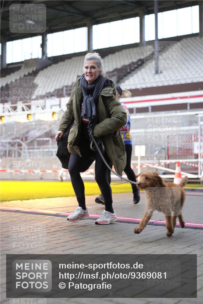 07.12.2025 - St. Pauli X-Mass-Run No. 15 Patografie http://msf.ph/oto/9369081 07.12.2025 11:21:09 Ziel 2375, 2376, 2854, 2867, 3135, 3220, 3283 meine-sportfotos.de