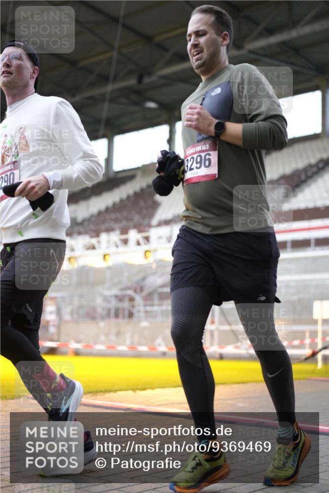 07.12.2025 - St. Pauli X-Mass-Run No. 15 Patografie http://msf.ph/oto/9369469 07.12.2025 11:25:18 Ziel 1544, 1961, 2151, 2244, 3126, 3290, 3296, 3301, 4101 meine-sportfotos.de