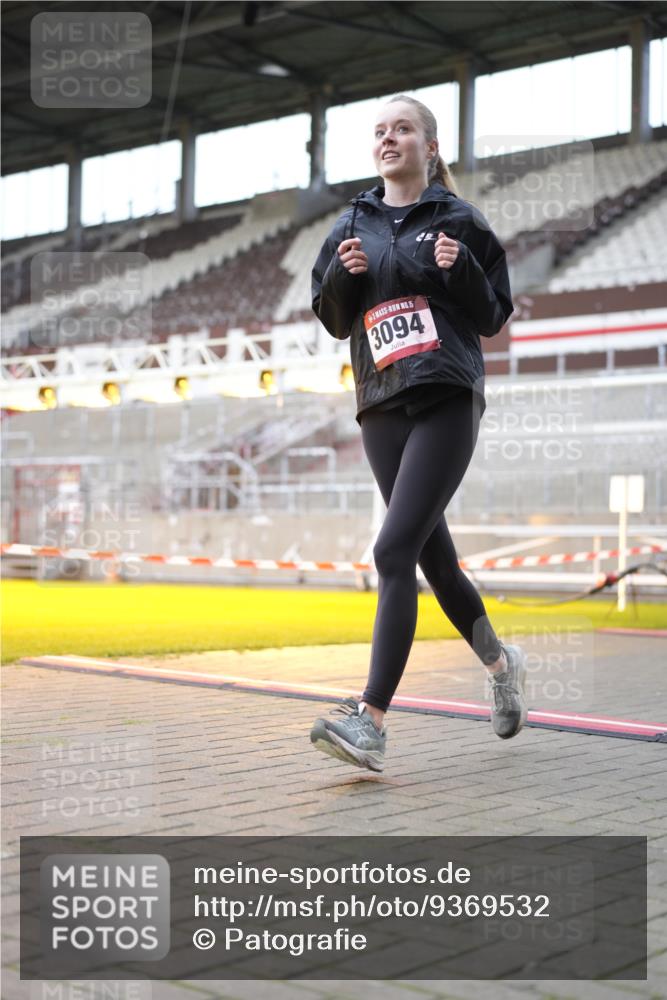 07.12.2025 - St. Pauli X-Mass-Run No. 15 Patografie http://msf.ph/oto/9369532 07.12.2025 11:26:03 Ziel 674, 678, 1079, 1344, 1356, 1673, 2055, 2088, 2145, 2161, 2166, 2198, 2255, 2265, 2786, 2795, 3050, 3068, 3070, 3094, 3607 meine-sportfotos.de