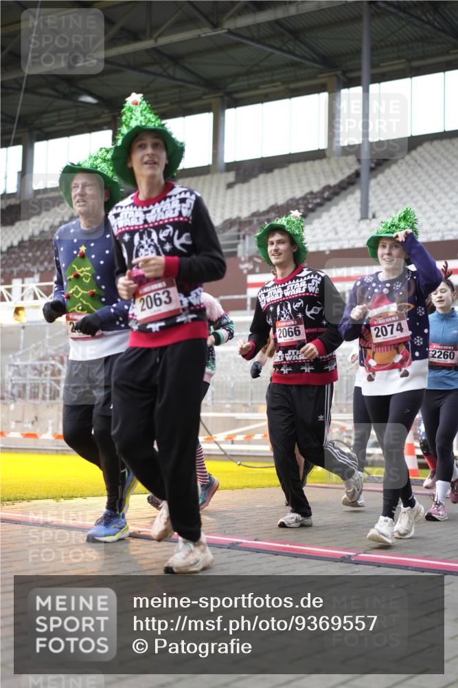 07.12.2025 - St. Pauli X-Mass-Run No. 15 Patografie http://msf.ph/oto/9369557 07.12.2025 11:26:13 Ziel 610, 624, 1345, 1498, 1501, 1632, 2059, 2063, 2066, 2069, 2074, 2088, 2124, 2257, 2260, 2637, 2786, 2795, 3094, 3217, 3257, 3258, 3260, 3261, 3607 meine-sportfotos.de
