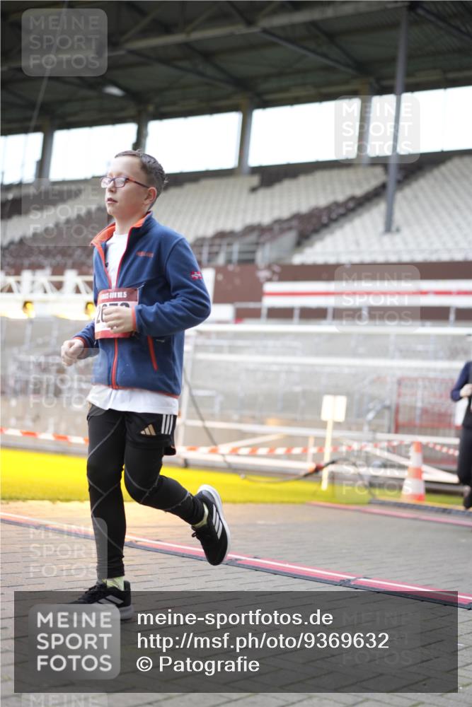 07.12.2025 - St. Pauli X-Mass-Run No. 15 Patografie http://msf.ph/oto/9369632 07.12.2025 11:26:53 Ziel 1080, 2072, 2175, 2176, 2789, 2790, 2972, 2979, 3098, 3099 meine-sportfotos.de