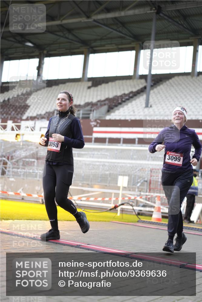 07.12.2025 - St. Pauli X-Mass-Run No. 15 Patografie http://msf.ph/oto/9369636 07.12.2025 11:26:55 Ziel 1080, 2072, 2175, 2176, 2789, 2790, 2887, 2972, 2979, 3098, 3099 meine-sportfotos.de