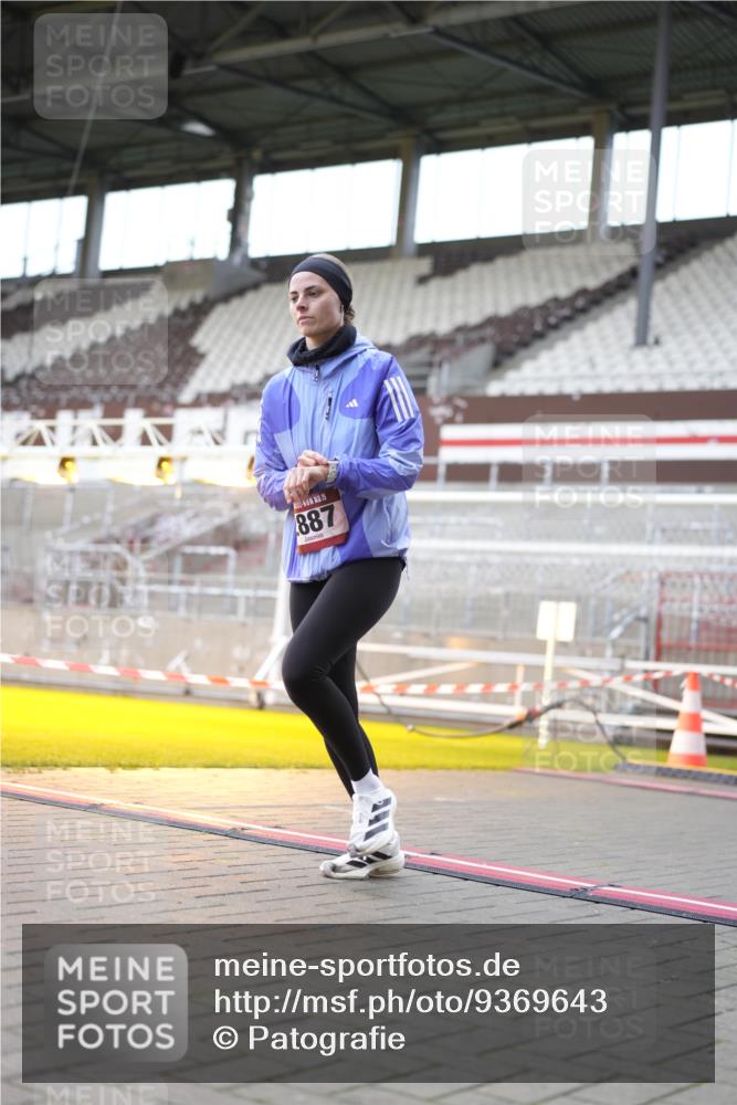 07.12.2025 - St. Pauli X-Mass-Run No. 15 Patografie http://msf.ph/oto/9369643 07.12.2025 11:26:59 Ziel 1080, 2072, 2789, 2790, 2887, 2972, 2979, 3098, 3099 meine-sportfotos.de