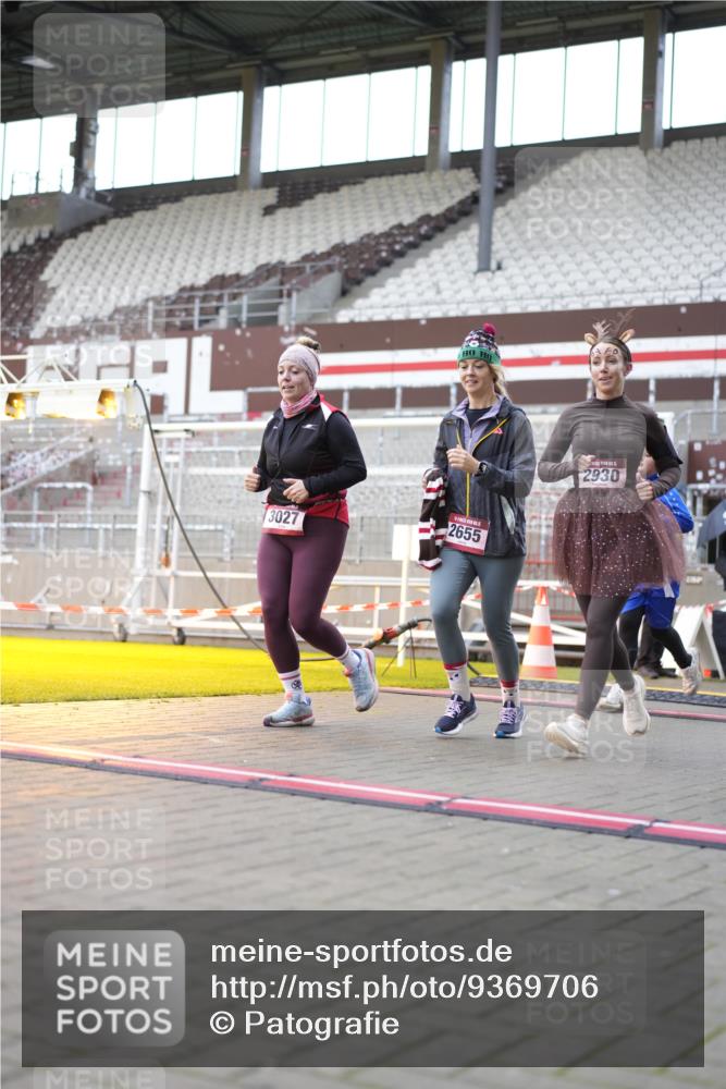 07.12.2025 - St. Pauli X-Mass-Run No. 15 Patografie http://msf.ph/oto/9369706 07.12.2025 11:27:51 Ziel 1082, 2192, 2196, 2655, 2930, 2980, 3027 meine-sportfotos.de