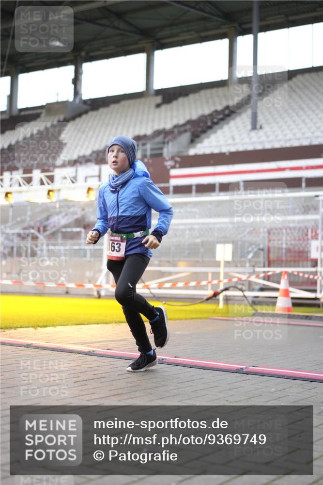 07.12.2025 - St. Pauli X-Mass-Run No. 15 Patografie http://msf.ph/oto/9369749 07.12.2025 11:28:10 Ziel 2138, 2139, 2162, 2163, 2164, 3057, 3063, 3074, 3599, 3670, 4644, 4653, 4655 meine-sportfotos.de