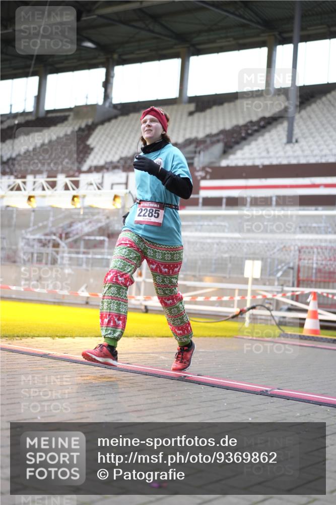07.12.2025 - St. Pauli X-Mass-Run No. 15 Patografie http://msf.ph/oto/9369862 07.12.2025 11:29:12 Ziel 861, 2285, 2676, 3235, 3236, 4392, 4432, 4452 meine-sportfotos.de
